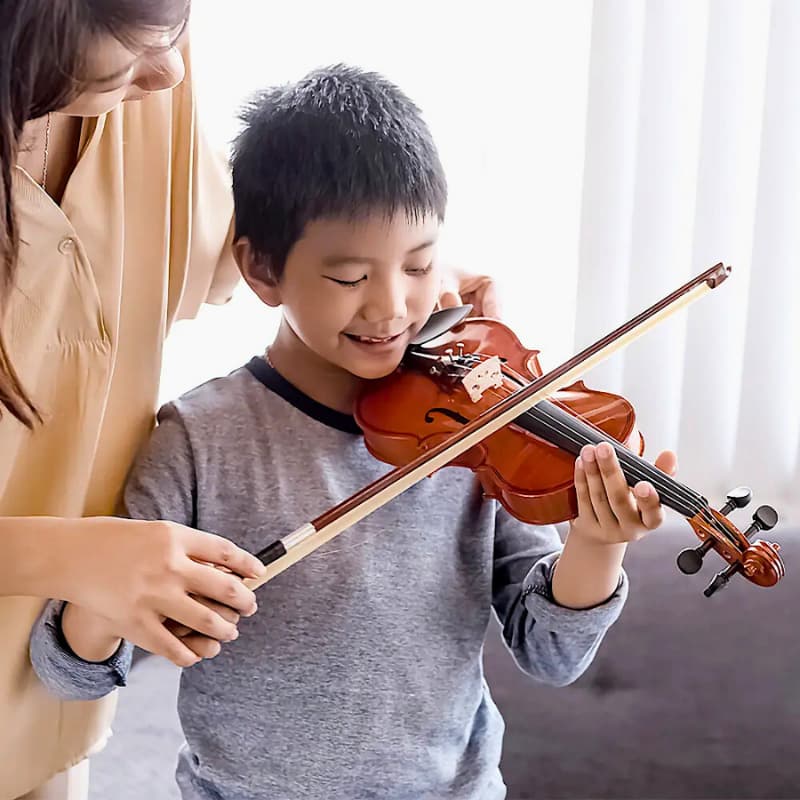 子どものバイオリンの画像